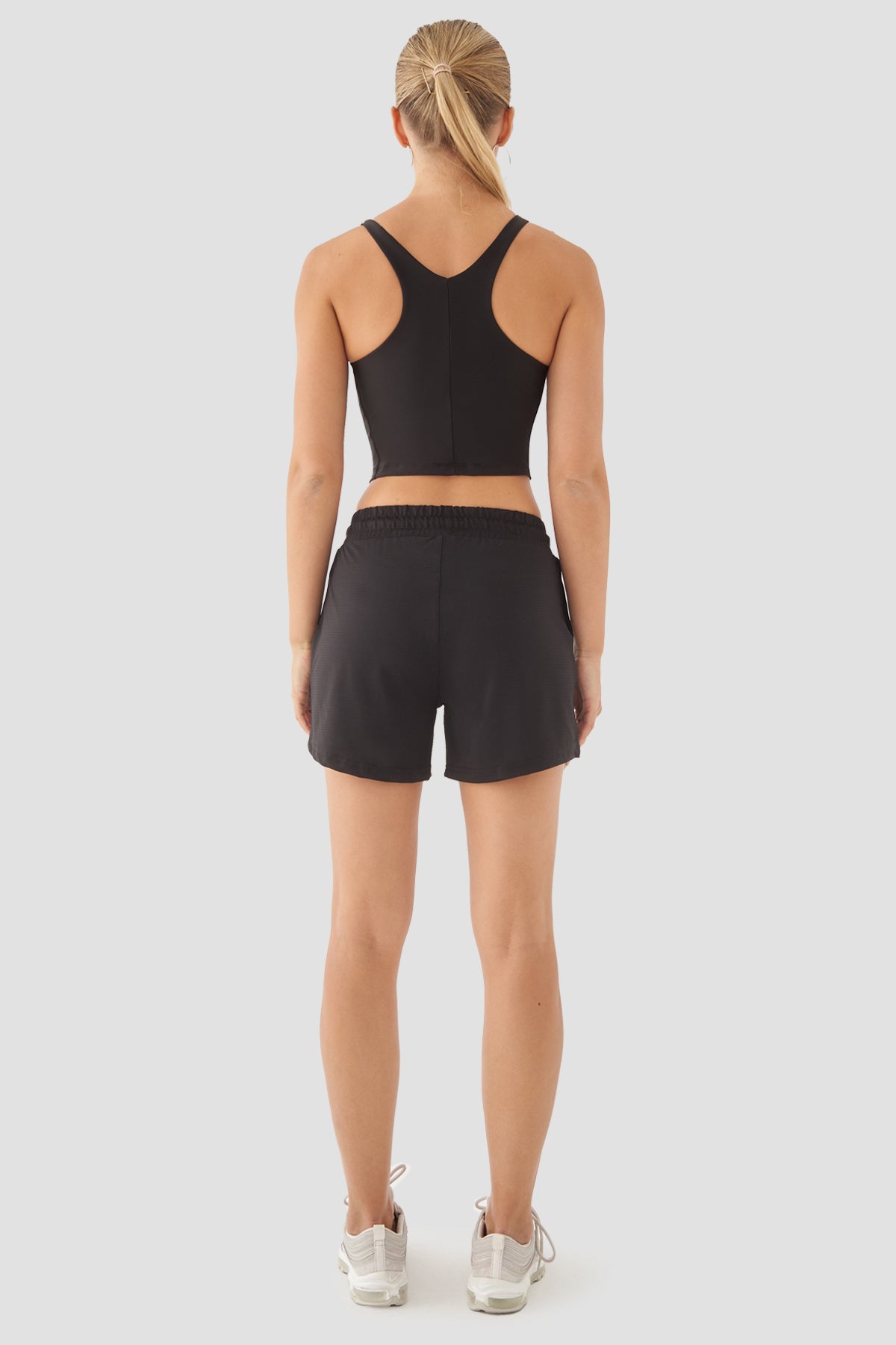 Caro Kadın File Spor Siyah Şort