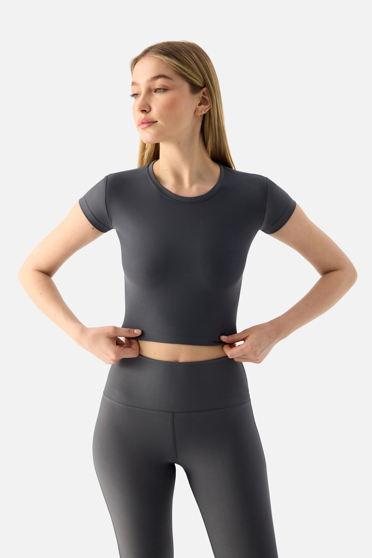 Melina Kısa Kol Füme Crop Top
