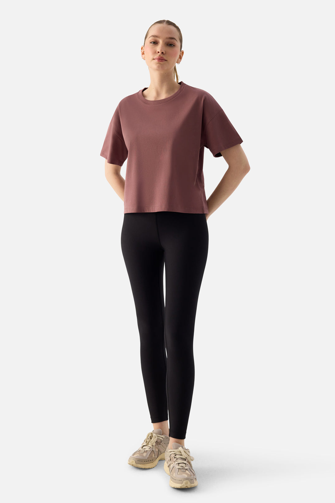 Noya Kısa Oversize Koyu Gül Tişört