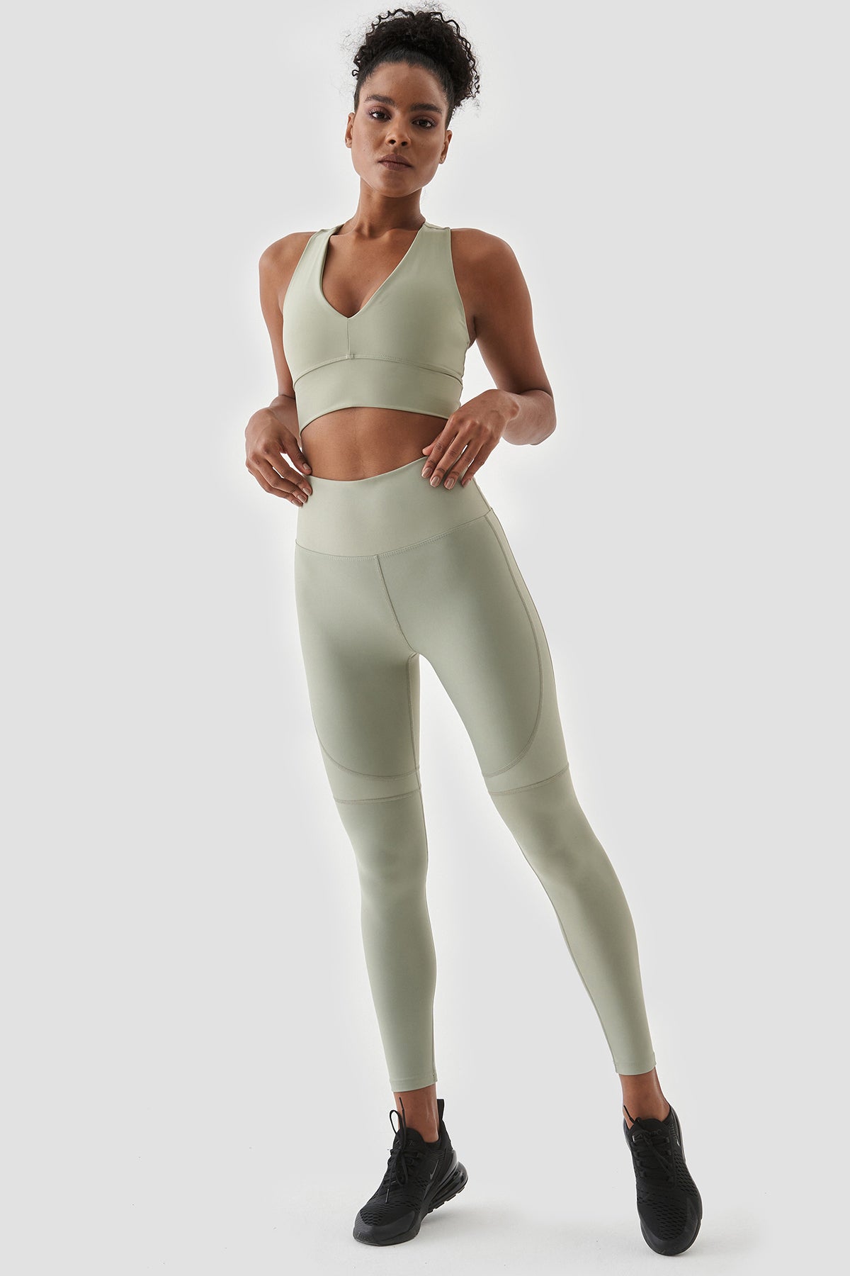 Yvonne Parlak Parça Detaylı Açık Yeşil Spor Tayt