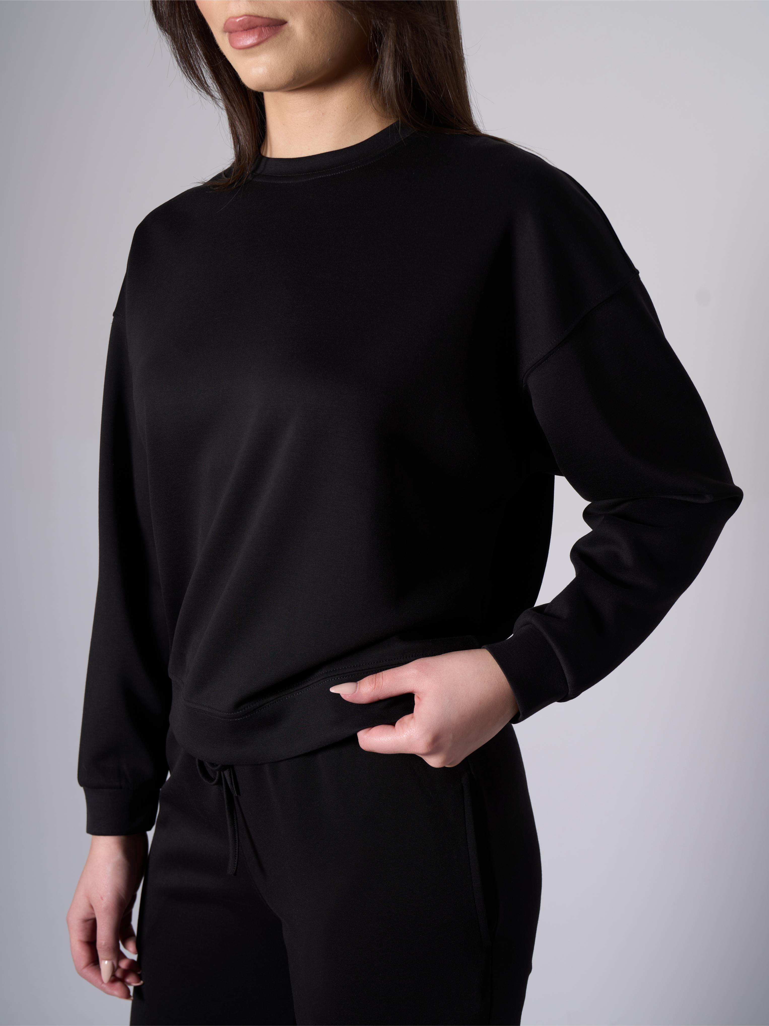Cleo Yanları Yırtmaçlı Modal Bisiklet Yaka Siyah Sweatshirt