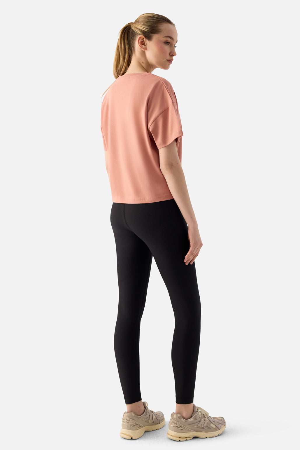 Noya Kısa Oversize Pudra Tişört