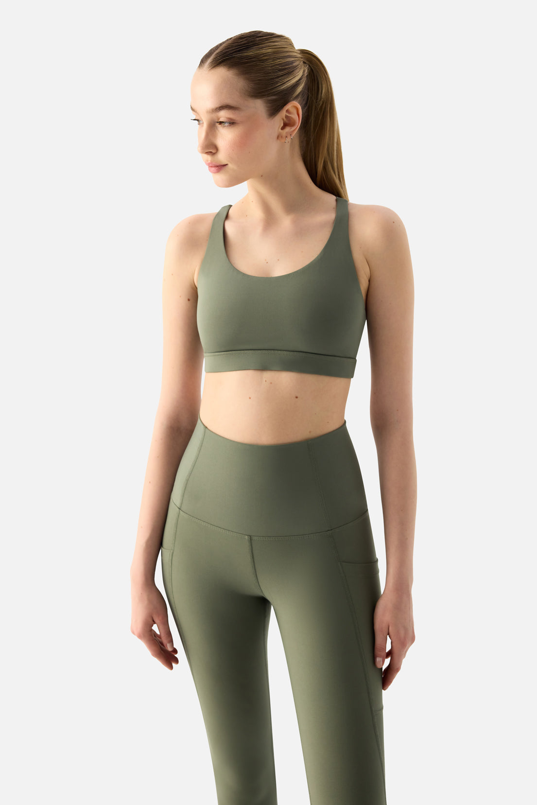 Stella Orta Destekli Yosun Yeşili Spor Bra